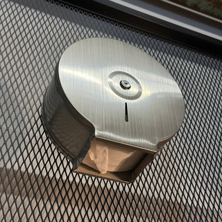 Jumbo Toilet Paper Dispenser Wall Mount Stainless Steel 9 Inch with Lock Key (Brushed) & 2 rolls Jumbo toilet paper set
壁付け アメリカン ジャンボ トイレペーパーホルダー (ブラッシュドシルバー) & ジャンボ トイレペーパー 2ロール セット