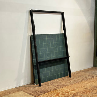 Chalkboard with A flame foldable stand 昭和レトロ 折りたたみ脚式 方眼黒板