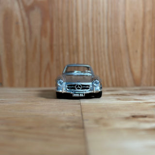 1954y Daimler Benz AG Mercedes-Benz 300SL 1/24 Scale Diecast Model Carダイムラー ベンツ AG メルセデス ベンツ ダイキャスト モデルカー