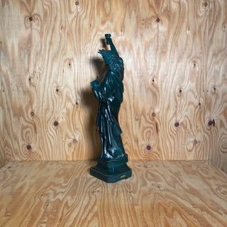 The statue of Liberty 自由の女神 gypsum statue 石膏像